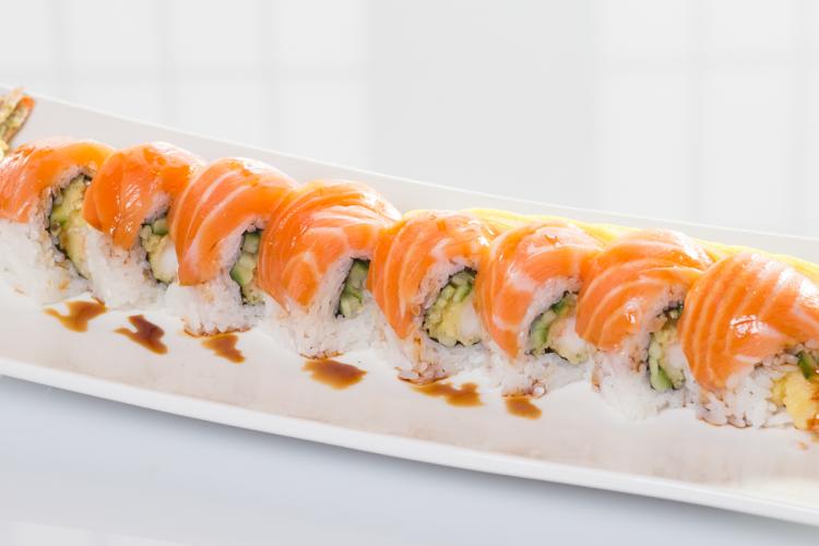 Crazy Salmon Sushi Roll 6 Pieces