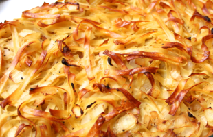 Homemade Salt & Pepper Kugel Serve 6 to 8 People